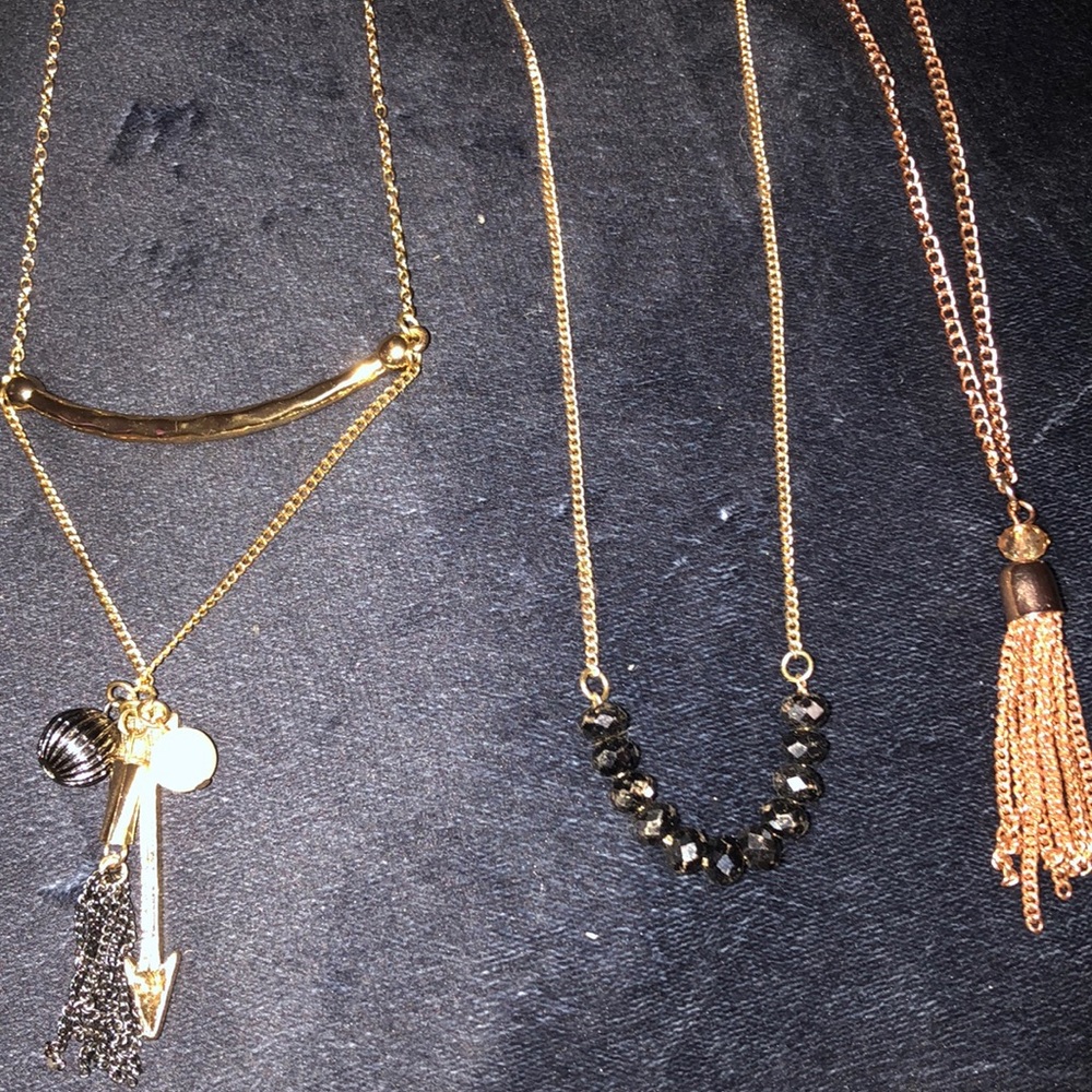 Layering necklaces - Picture 3 of 4
